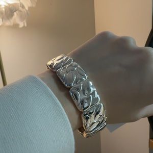 Liz Claiborne Silver bracelet NWT